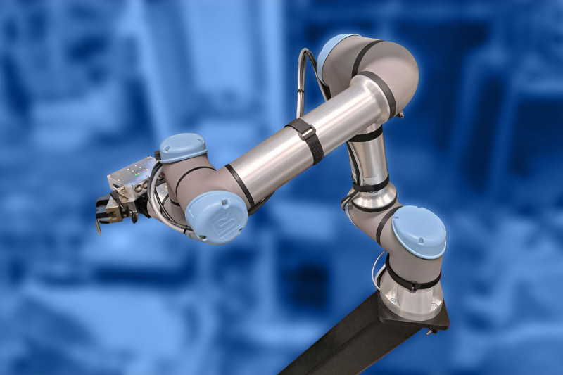 Automatizare utilaj manual cu robot colaborativ